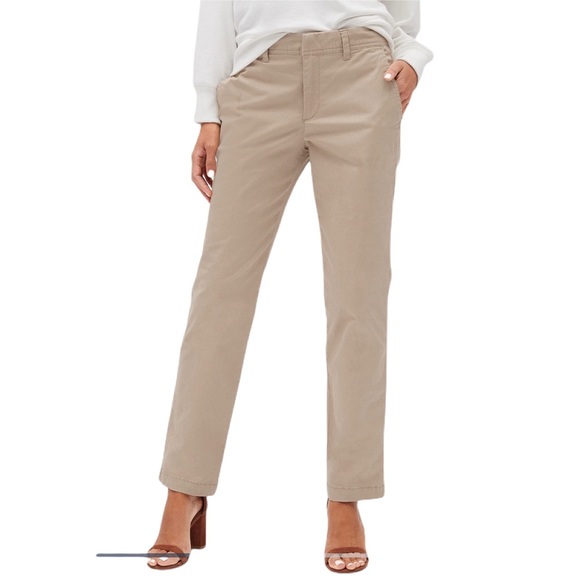 GAP Pants - ⭐️3/$15 Gap Straight Leg Ankle Khaki Pants